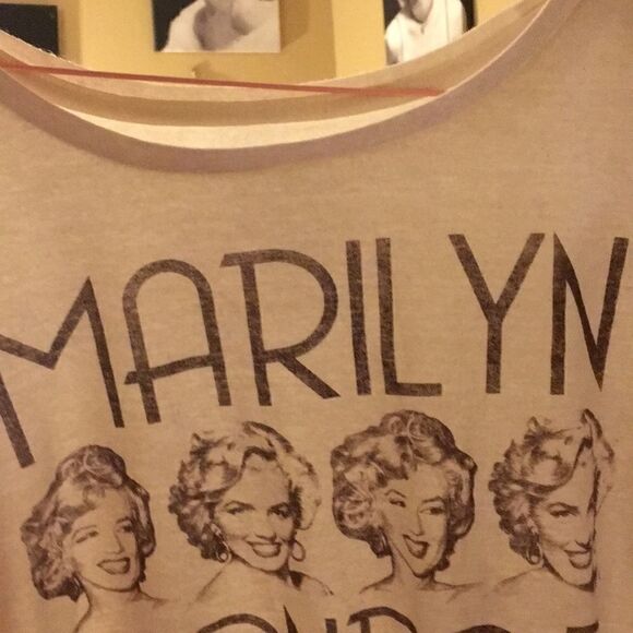 Marilyn Monroe shirt 4 faces brown on off white XL - Picture 3 of 8